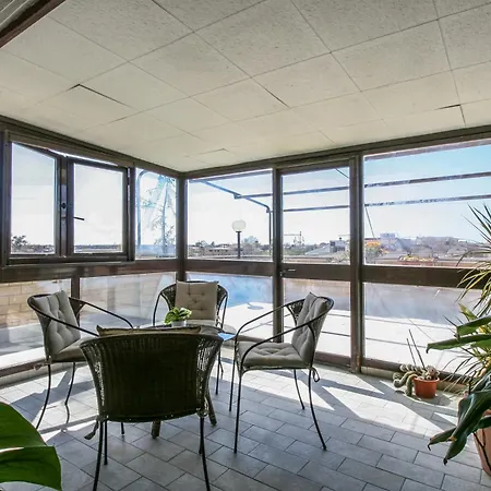 Royal Penthouse - Airport - Three-bedroom アパート