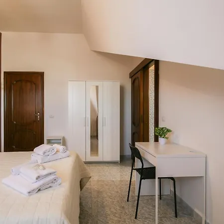 アパート Royal Penthouse - Airport - Three-bedroom フィウミチーノ