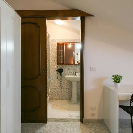 Royal Penthouse - Airport - Three-bedroom *