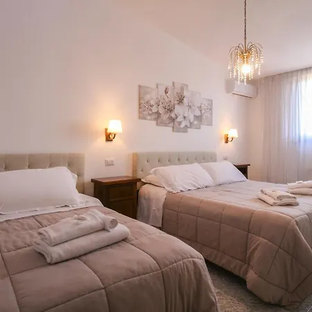 Royal Penthouse - Airport - Three-bedroom アパート *